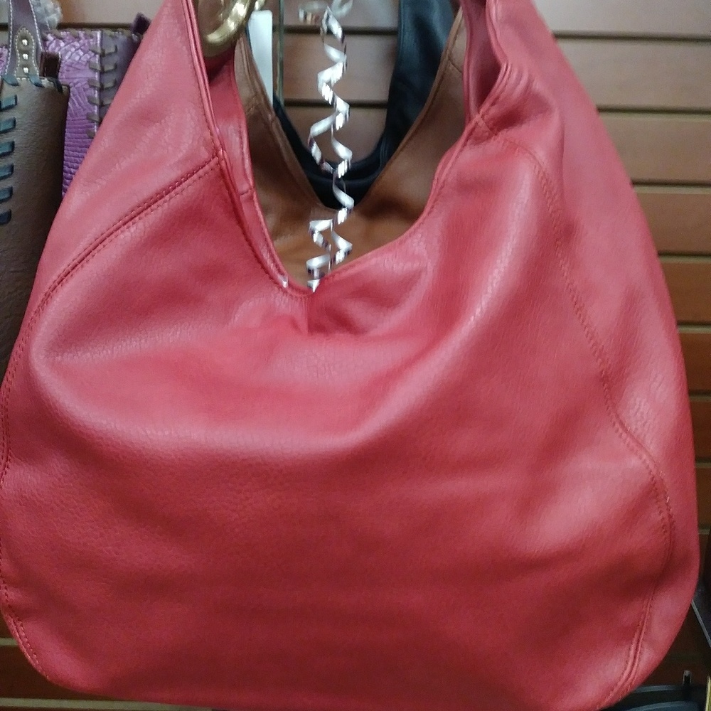 PURSES - Picture 4 of 7